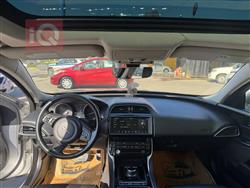 جاگوار XE